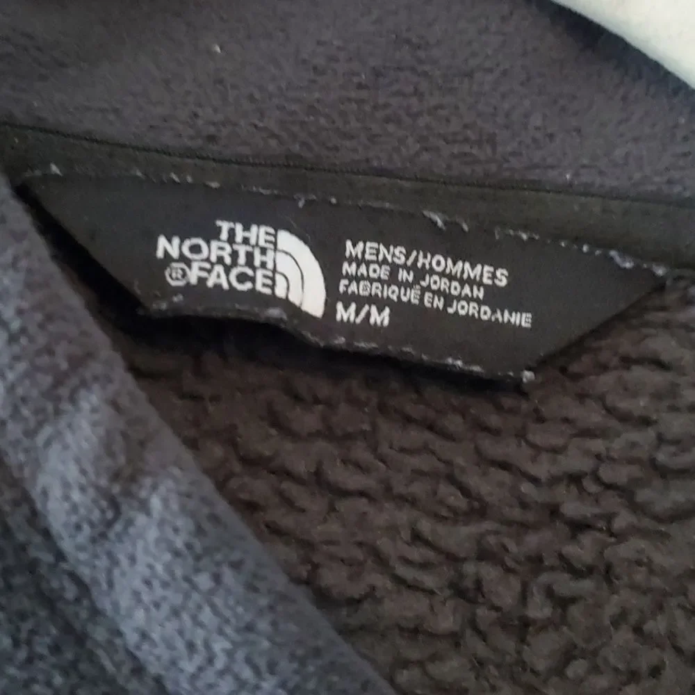 THE NORTH FACE FLEECE JACKET GRAY BLACK MENS SIZE MEDIUM WARM FALL SPRING WINTER